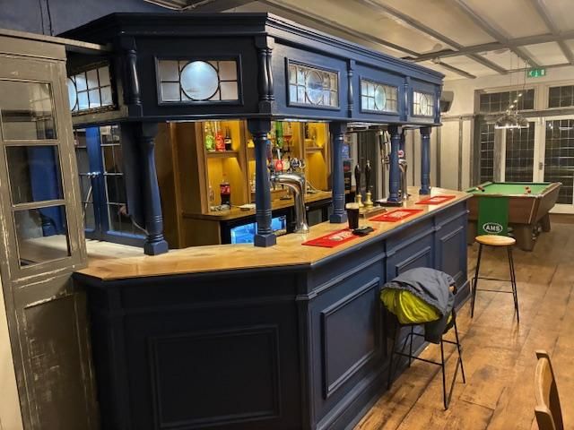 (Bar). Published on 16-12-2025