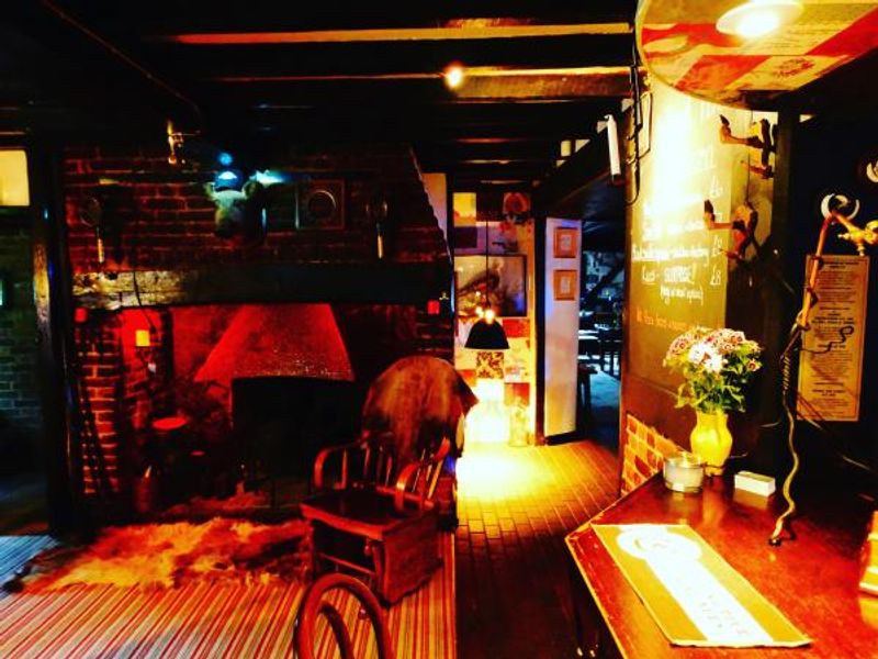 Fireplace. (Pub, Bar). Published on 11-07-2016