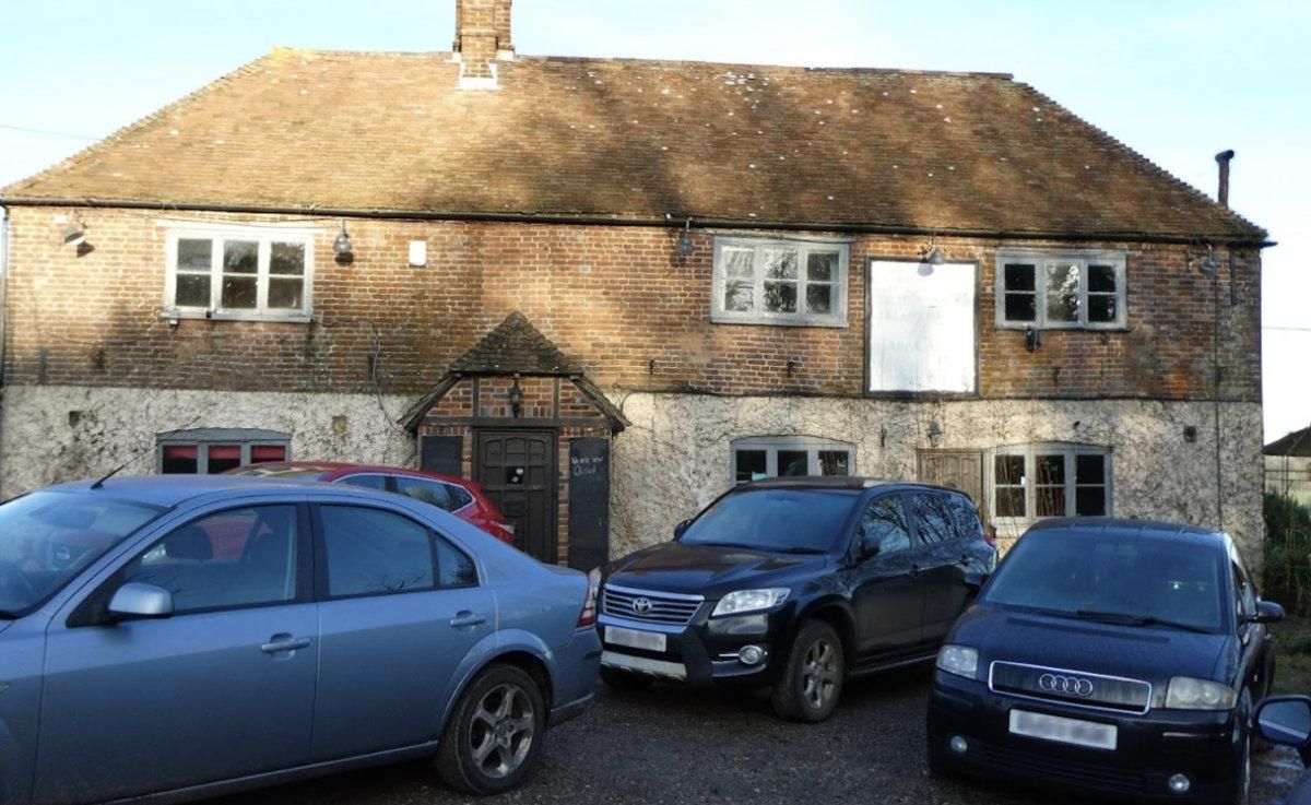 Timber Batts after closure. (Pub, External). Published on 09-08-2024