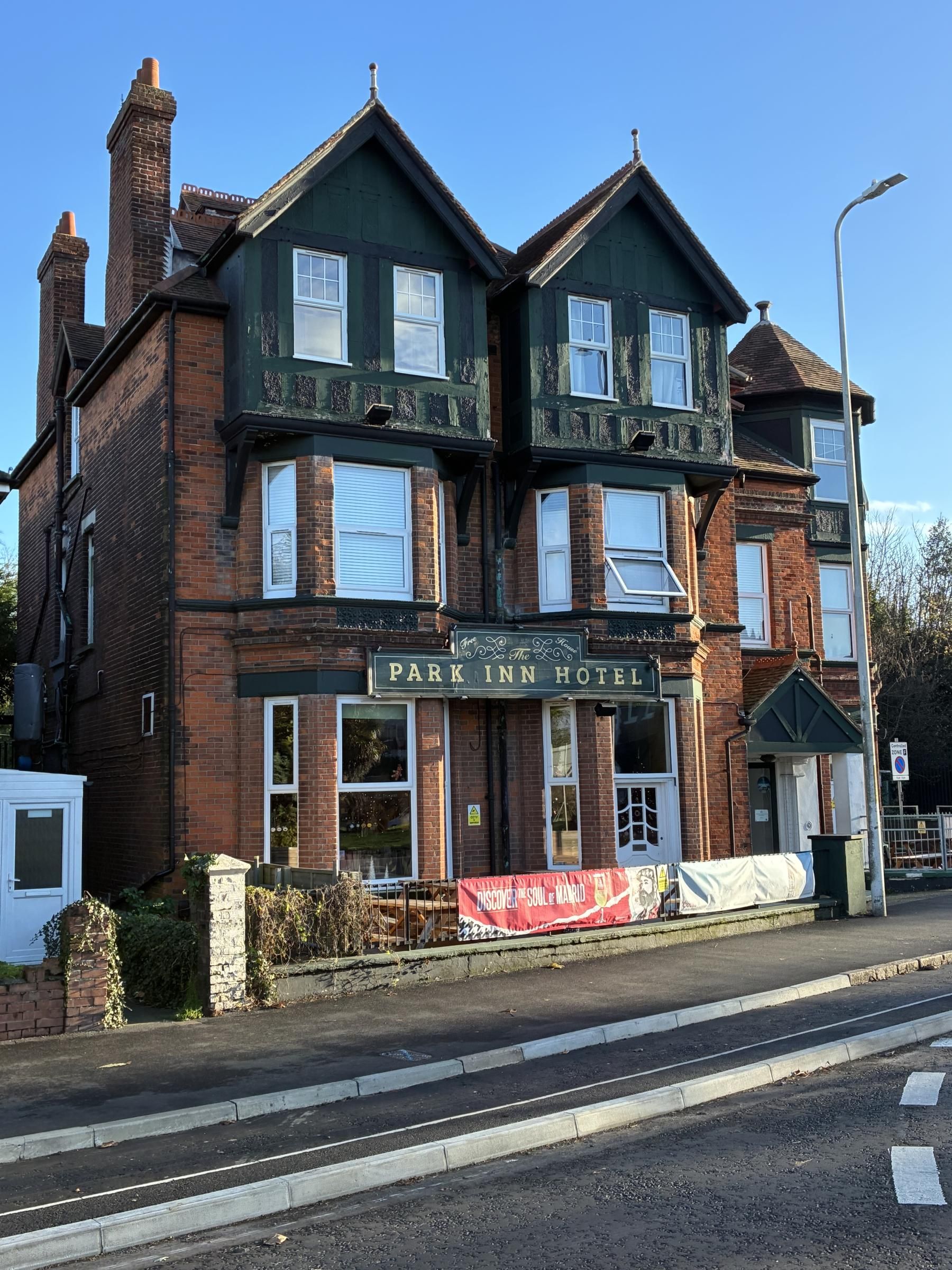 (Pub, External, Key). Published on 25-11-2025