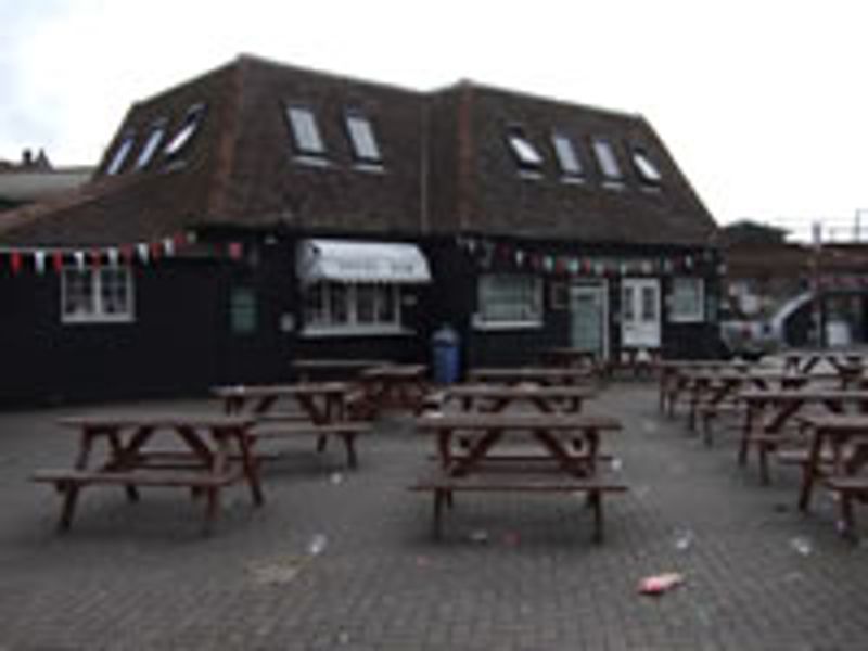 Royal George, Folkestone. (Pub, External). Published on 12-11-2011