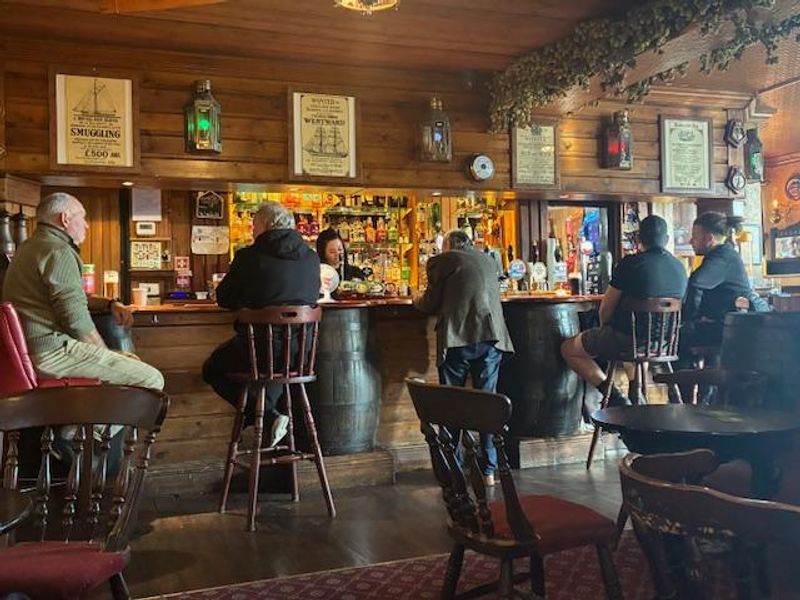 (Bar). Published on 12-11-2025 