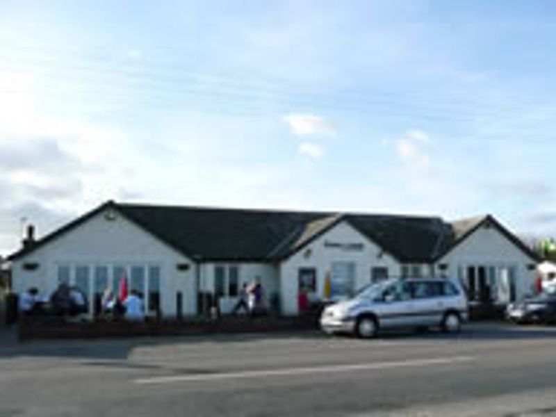 Romney Tavern, Greatstone. (Pub, External). Published on 12-11-2011