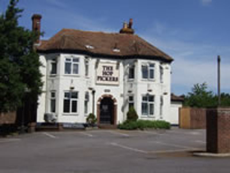Hop Pickers, Hothfield. (Pub, External). Published on 12-11-2011 