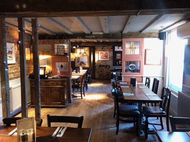 (Restaurant). Published on 28-11-2025