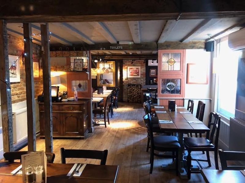 (Restaurant). Published on 28-11-2025 