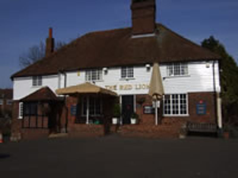 Red Lion, Charing Heath. (Pub, External). Published on 12-11-2011