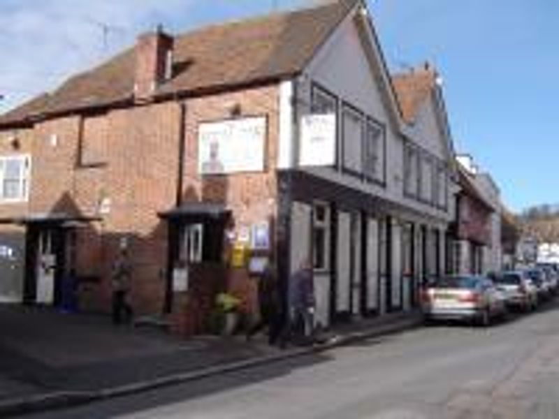 Oak, Charing. (Pub, External). Published on 12-11-2011