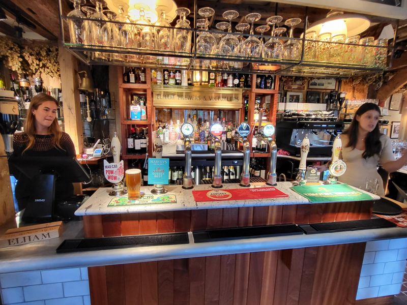 Kings Arms Elham Bar. (Bar). Published on 30-10-2023