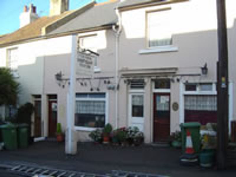 East Cliff Tavern, Folkestone. (Pub, External). Published on 12-11-2011