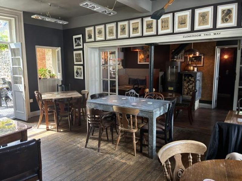(Restaurant). Published on 27-06-2026 