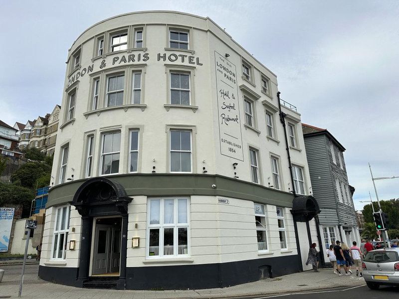 London and Paris Hotel. (External, Key). Published on 18-09-2023