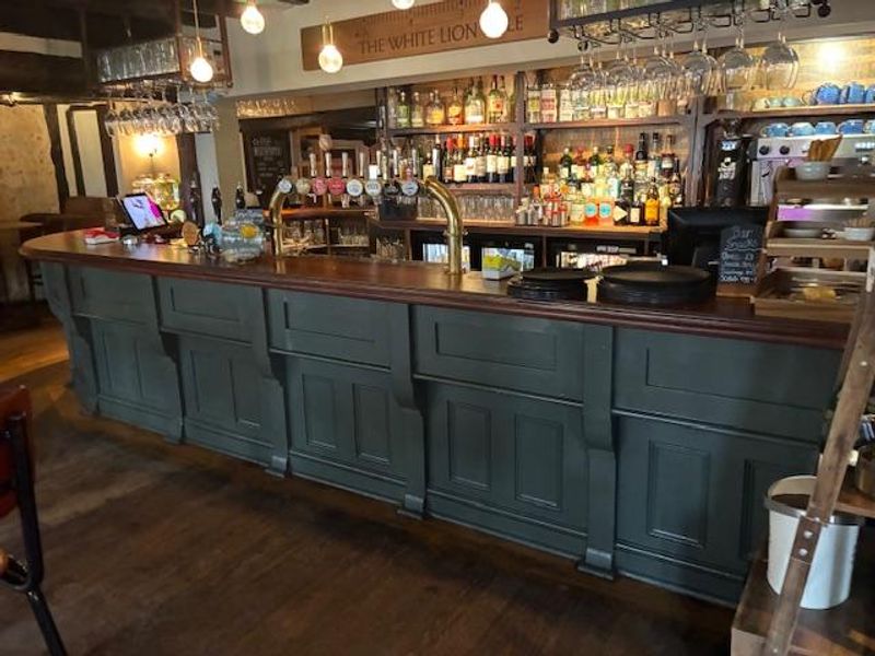 (Pub, Bar). Published on 15-01-2026 