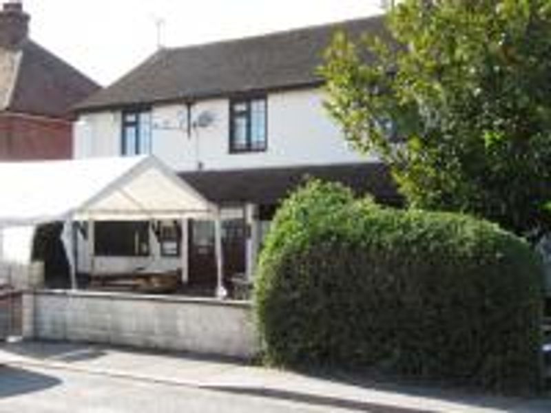 Churchill, South Willesborough. (Pub, External). Published on 12-11-2011
