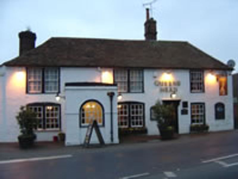 Queens Head, Kingsnorth. (Pub, External). Published on 12-11-2011