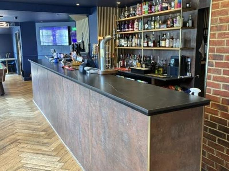 (Pub, Bar). Published on 25-08-2026
