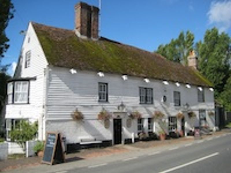 White Hart, Newenden. (Pub, External). Published on 12-11-2011
