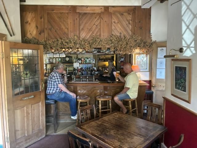 (Bar, Publican, Customers). Published on 23-06-2026