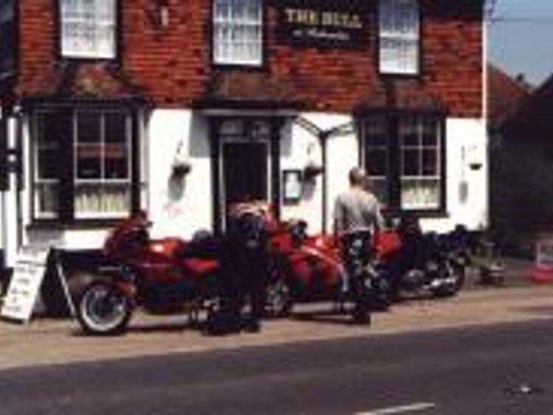 Bull Inn, Rolvenden. (Pub, External). Published on 12-11-2011