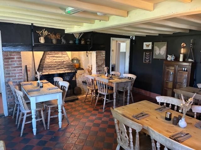 (Restaurant). Published on 16-12-2025