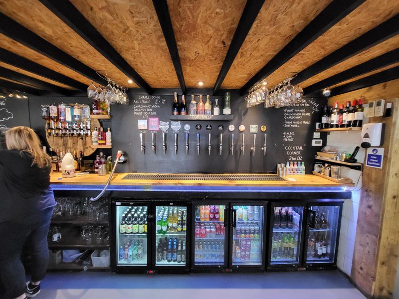 Unit 1 bar with cask tap wall. (Pub, Bar). Published on 11-06-2023