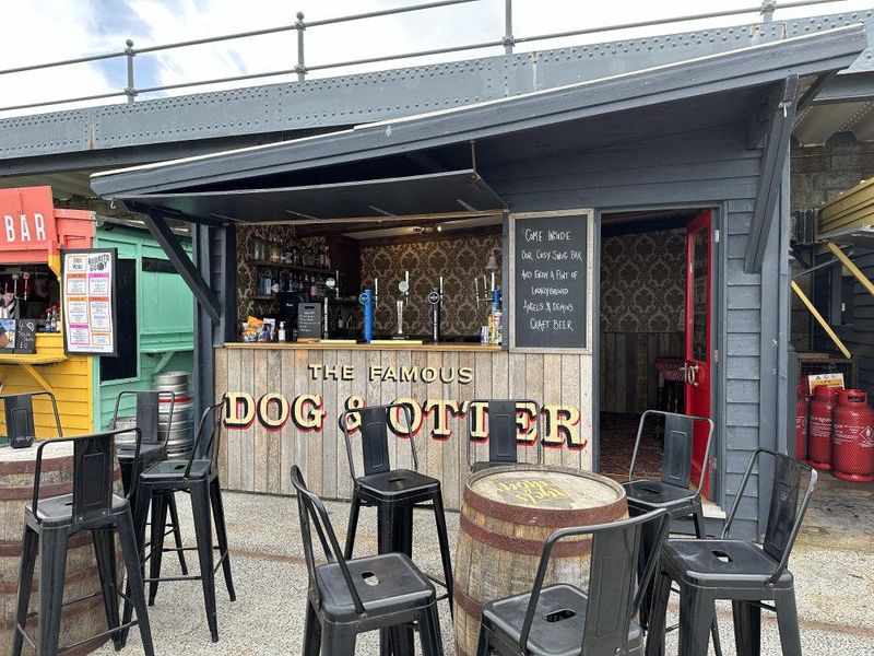 Dog & Otter. (Pub, External, Key). Published on 18-09-2023 