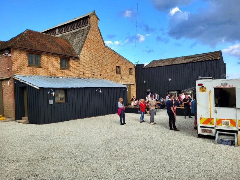 Food truck and building. (External). Published on 09-08-2023