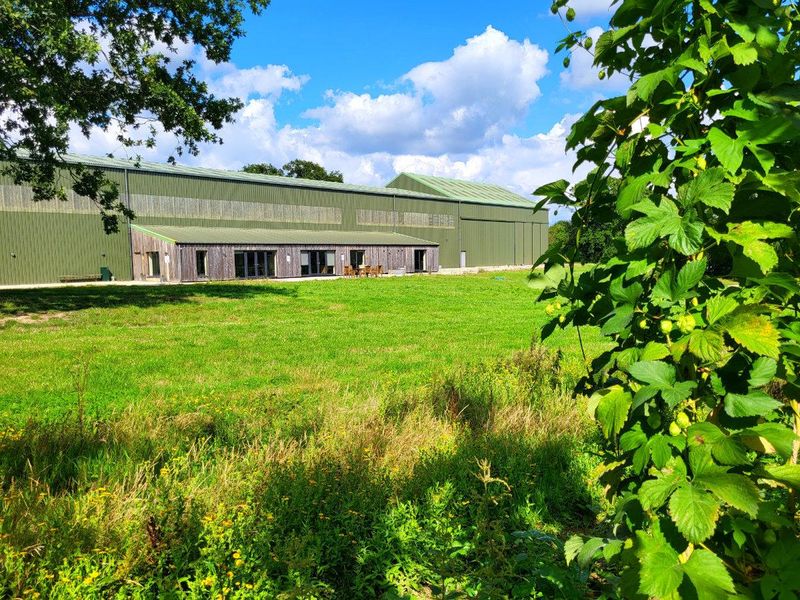 Hukins Hops and new picking shed. Published on 09-08-2023