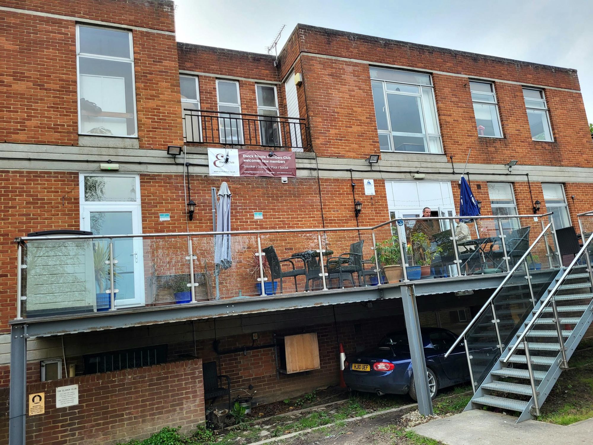 Rear of building and outside space. (External). Published on 27-04-2023