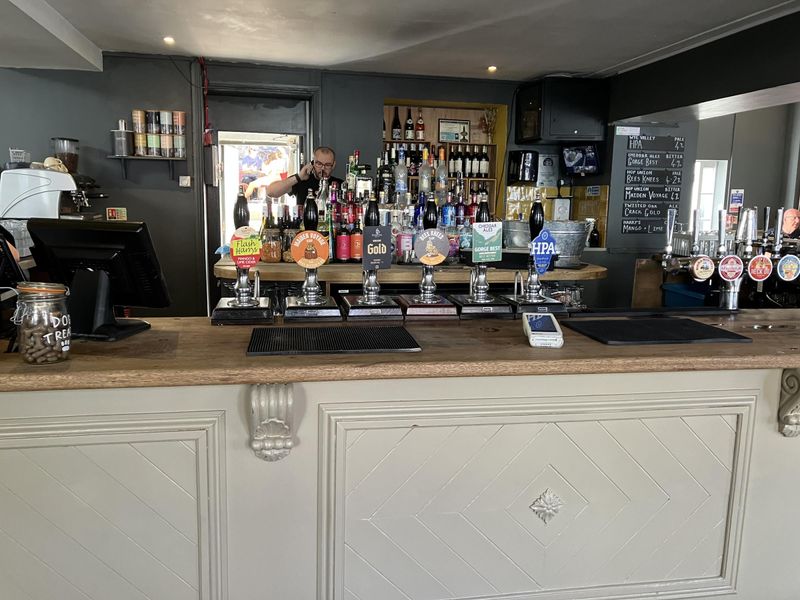 (Bar). Published on 04-06-2026 