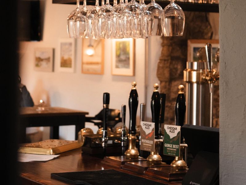 (Pub, Bar). Published on 17-05-2025 