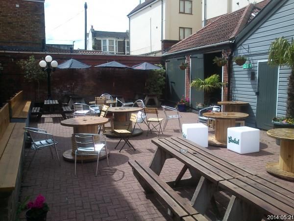 (Garden). Published on 22-05-2014