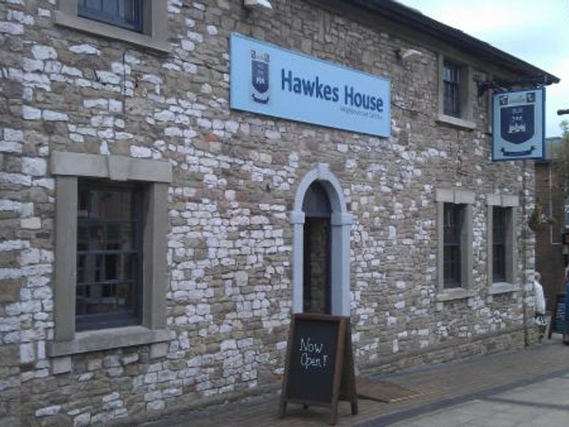 Hawkes House Thornbury. (Pub, External). Published on 02-11-2013 