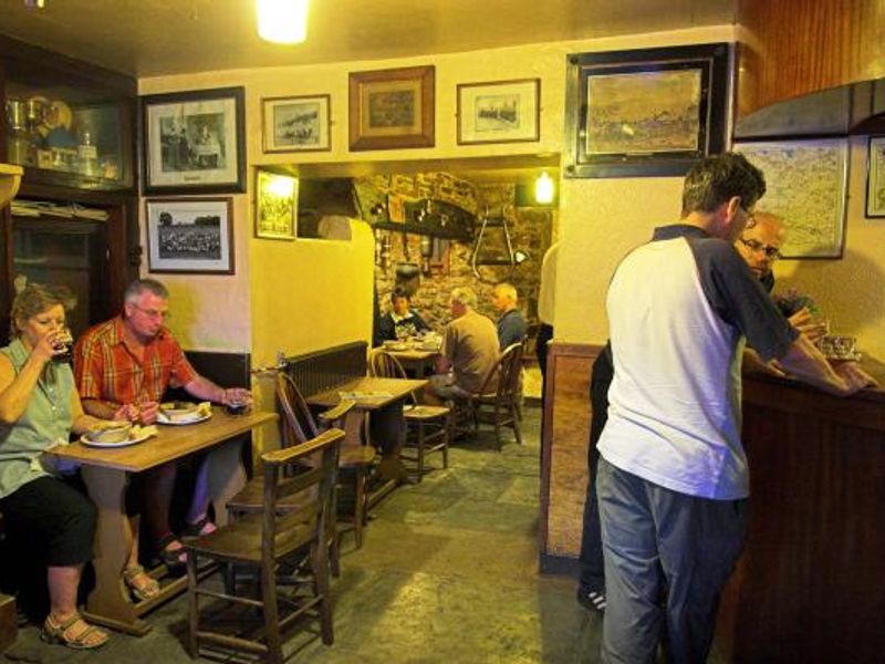 Uploaded January 2014. (Pub, Bar, Customers). Published on 05-01-2014 