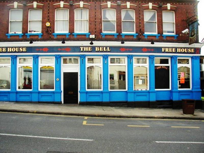 Pictured in February 2004. (Pub, External, Key). Published on 02-01-2014