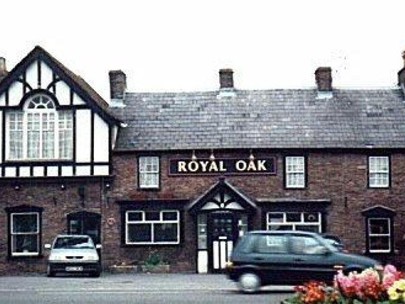 Pictured in December 2000. (Pub, External, Key). Published on 03-01-2014