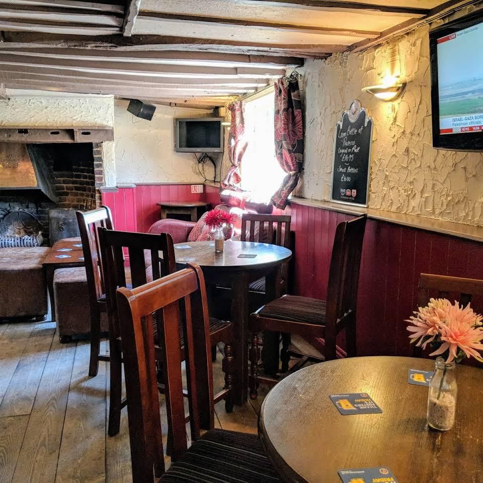 (Pub, Bar). Published on 14-06-2019