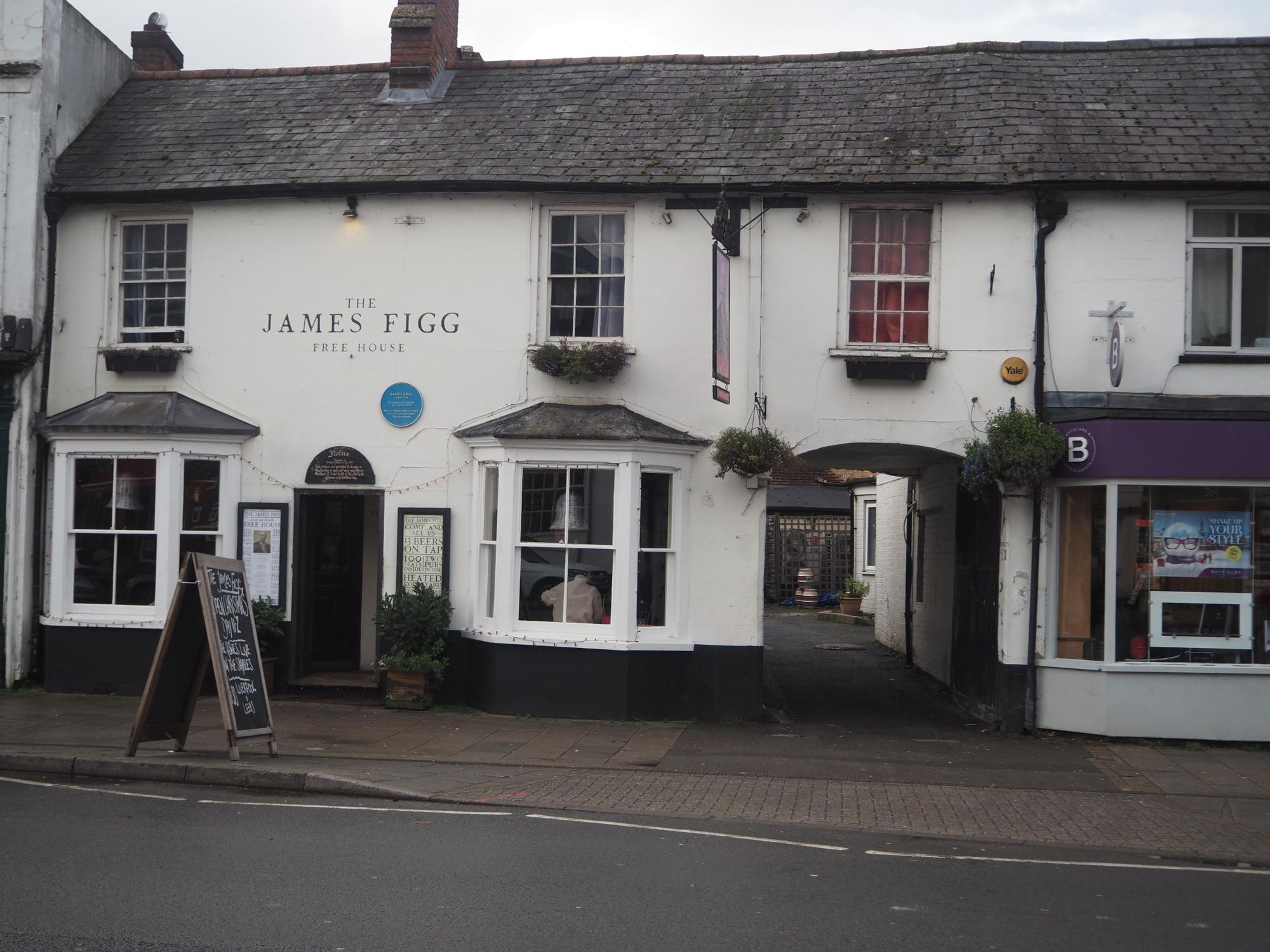 (Pub, External, Key). Published on 06-12-2025