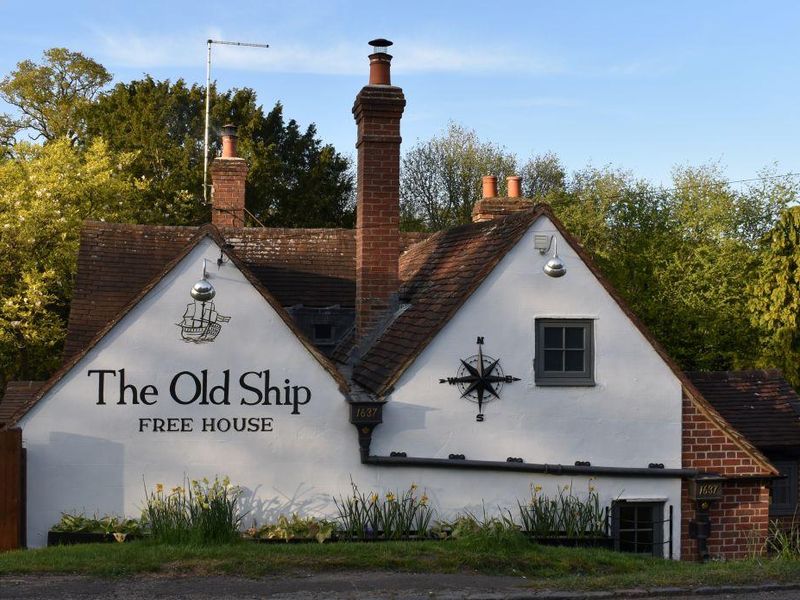 (Pub, External, Key). Published on 24-04-2026