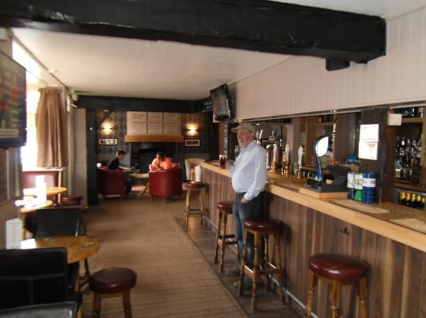 (Pub, Bar, Customers). Published on 11-08-2015