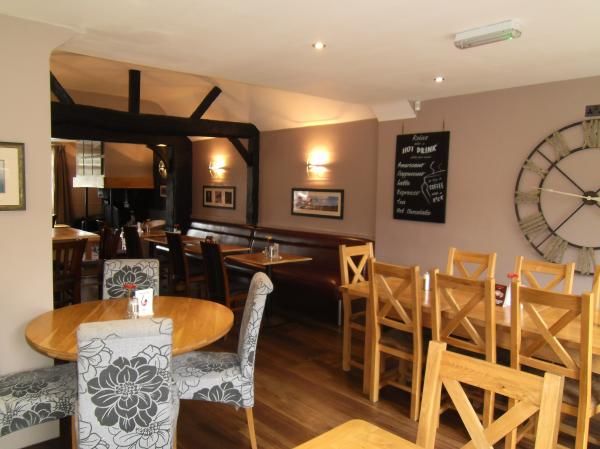 (Pub, Restaurant). Published on 11-08-2015