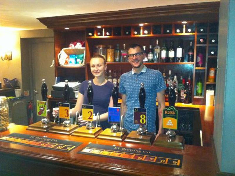 Liam & Sylvie at your service with their six hand pumps.. (Bar, Publican). Published on 13-12-2015