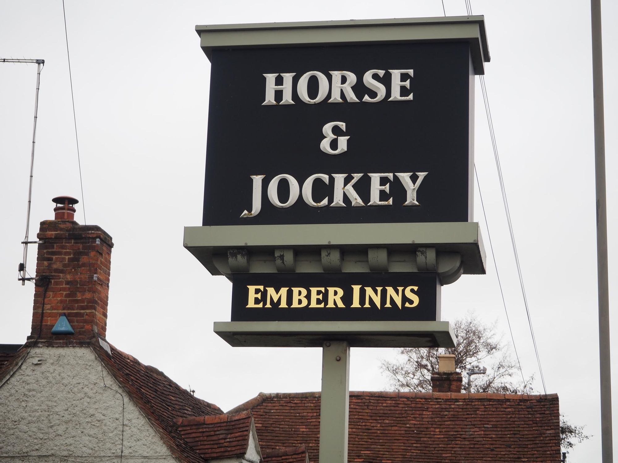 (External, Sign). Published on 04-04-2026