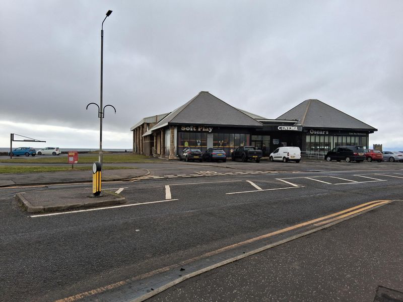 Oscar's, Saltcoats (Photo: Alastair McMillan 03/03/2025). (Pub, External). Published on 30-09-2025 