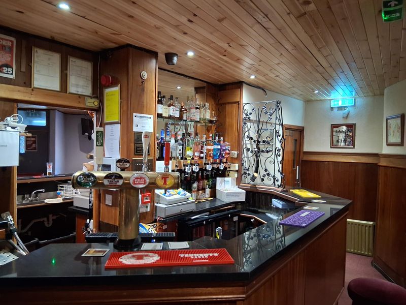 Crown Inn, Saltcoats (Photo: Alastair McMillan 03/03/2025). (Bar). Published on 11-08-2025 