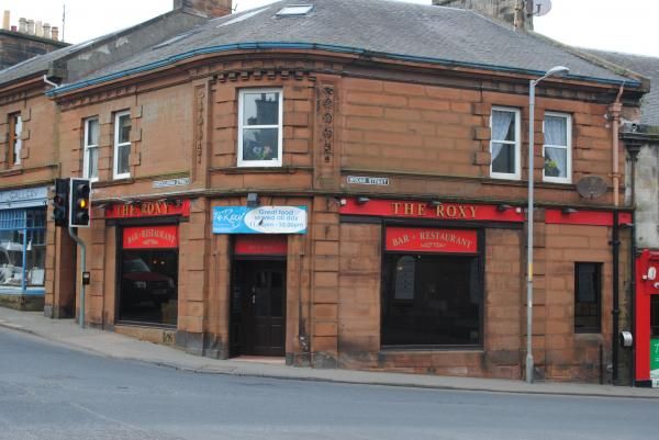 Roxy, Girvan. (Pub, External, Key). Published on 16-04-2013