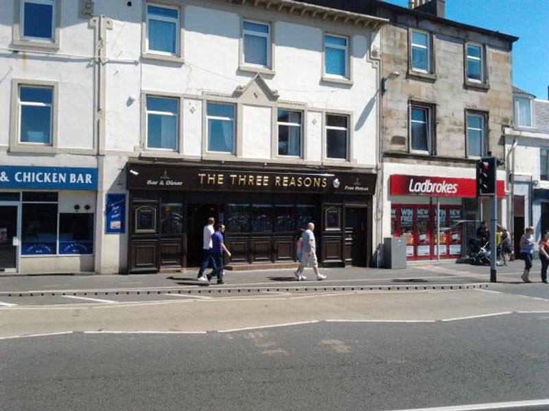 Three Reasons (formerly Charlie Smith's), Largs. (Pub, External, Key). Published on 08-06-2014 