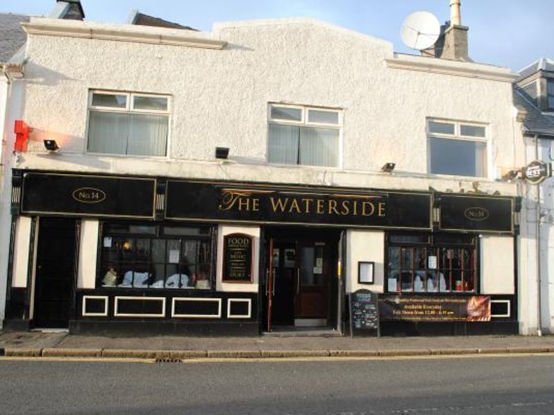 Waterside, Largs. (Pub, External, Key). Published on 24-02-2014