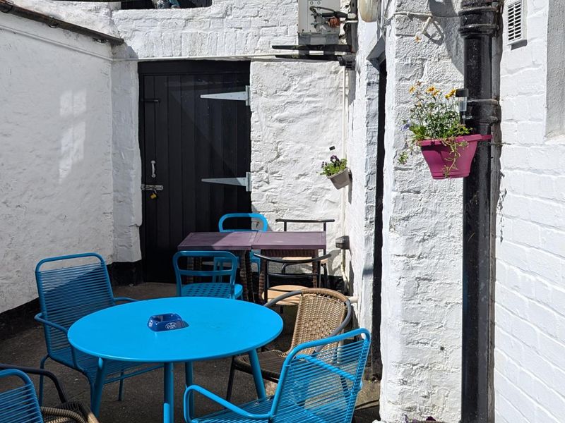 Grapes, Stranraer  (Photo: Hugh Steele - 02/07/2025). (Pub, External). Published on 20-12-2025 