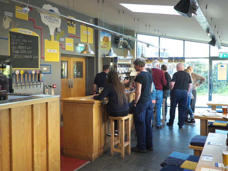 (Pub, Bar). Published on 04-05-2019 